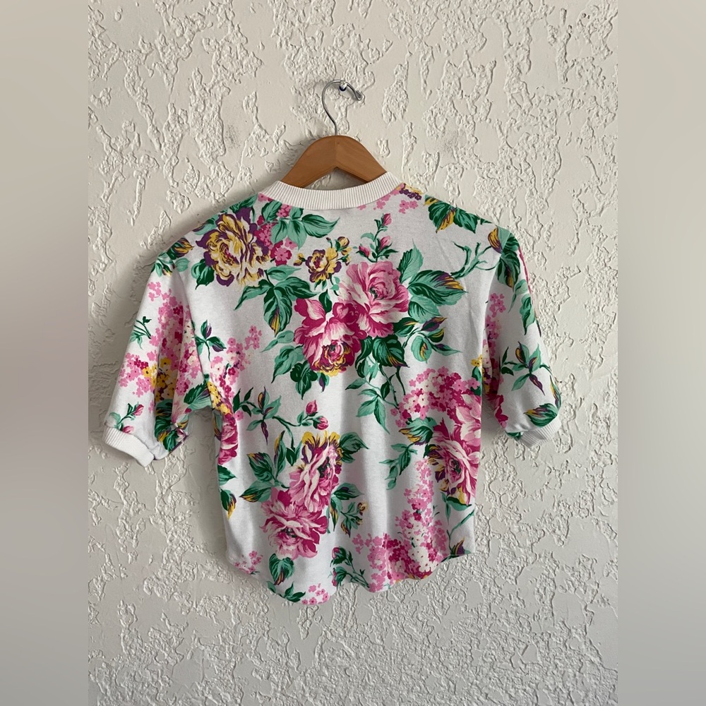 Super Cute Vintage 80s Floral Crewneck Crop Tee - Picture 4 of 5
